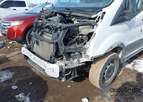 2017 Ford Transit-250 z USA, uszkodzony, nr VIN 1FTYR2ZM8HKB12958